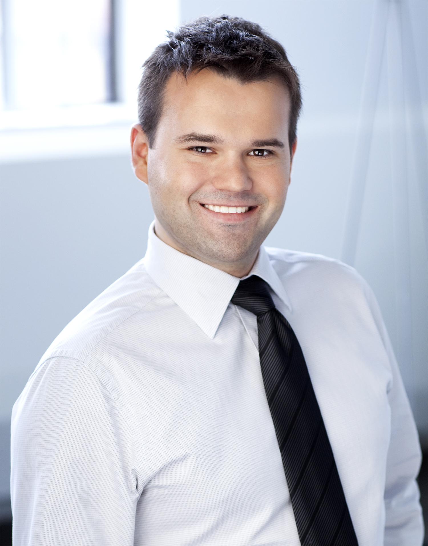 Dr. Maciej Suwala